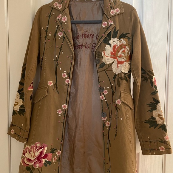 Jacket - Picture 7 of 7